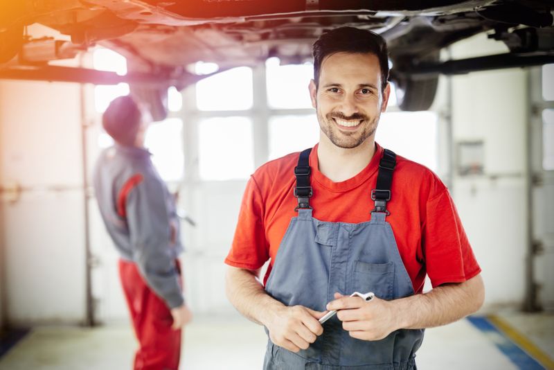 Move to Canada as a Mechanic and Get Canadian Permanent Residency